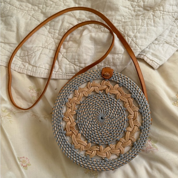 Blue wicker/rattan purse - Picture 1 of 3